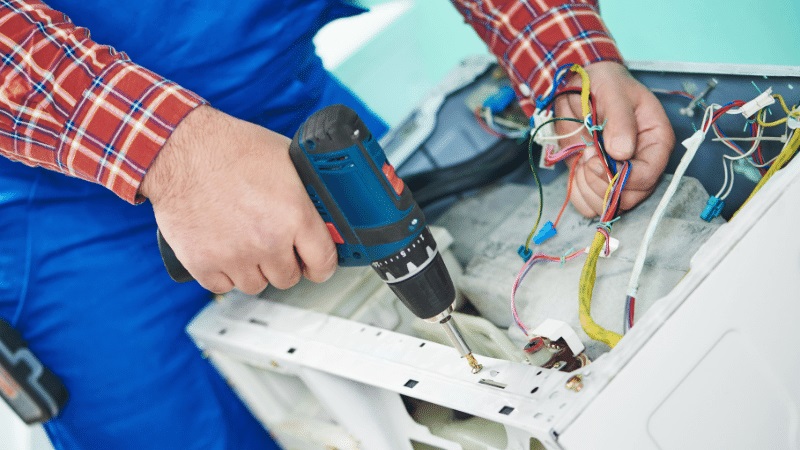 Yenimahalle Baxi Baxi çamaşır makinesi kart tamiri – Su almama arızası orijinal parça ile giderildi. - Teknik servis örneği